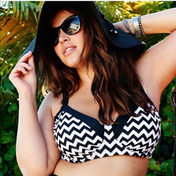 🎉HP🎉New  24W SWIMTOP - Picture 1 of 5