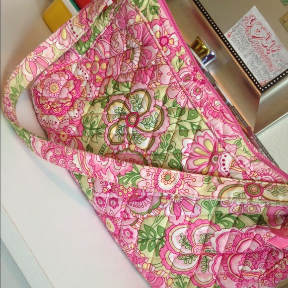 Vera Bradley Petal Pink (Shoulder Bag) - Picture 2 of 4