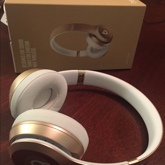 Beats Solo2 Wireless On-Ear Headphones-Gold