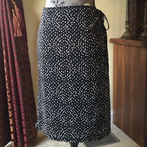 DKNY faux wrap skirt stretchy
