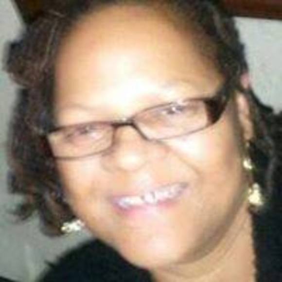 Meet your Posher, Jennifer - Picture 1 of 1