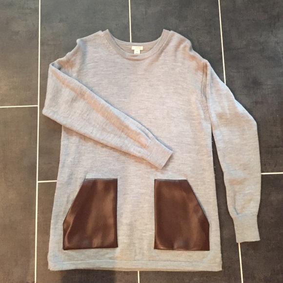 J. Crew Tops - Jcrew grey sweater/tunic with brown pockets