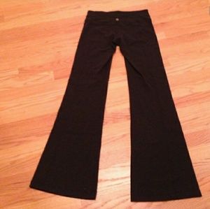 Lululemon groove pants