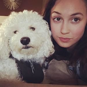 Meet your Posher, Emmie