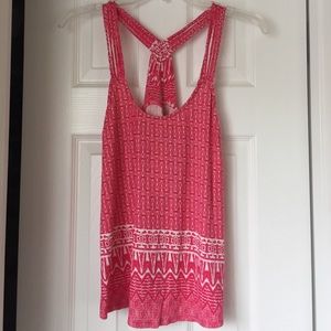 Never worn Fuchsia pattern strapped tank top