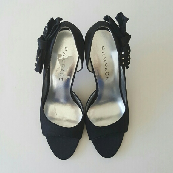 High Heels - Picture 2 of 4