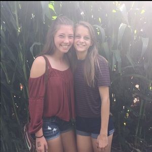 Meet your Posher, Claire