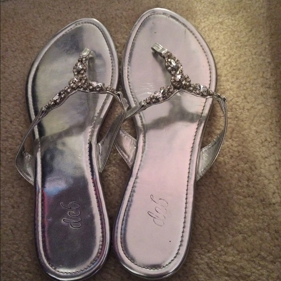 Sandals - Picture 3 of 4