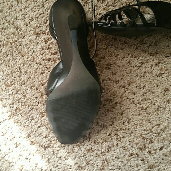 Sandals - Picture 3 of 3