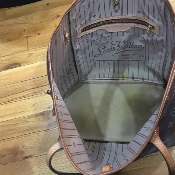 SOLD - Picture 2 of 4