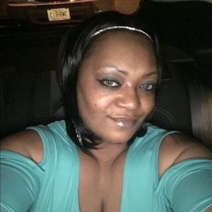 Meet your Posher, Latoya