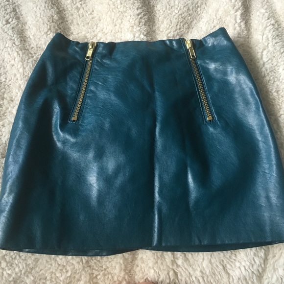 Turquoise leather mini-skirt