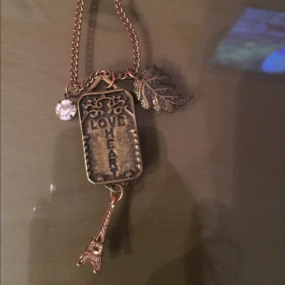 Necklace - Picture 1 of 2