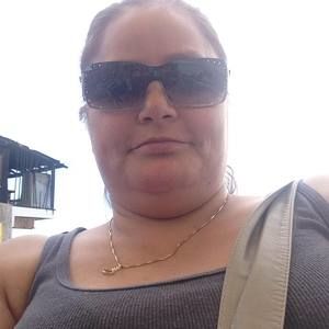 Meet your Posher, Marilyn