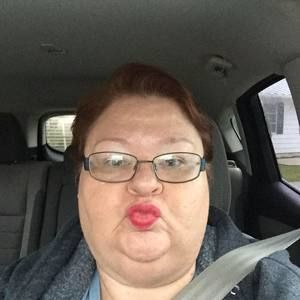 Meet your Posher, Michele