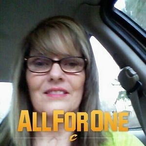 Meet your Posher, Benita