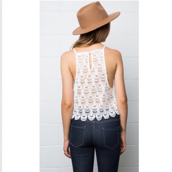 Last One • Crochet Crop Top - SALE - Picture 4 of 4