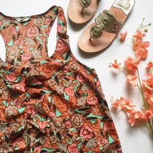 👑BUNDLE FOR $5✨ Floral Racerback Ruffle Tanktop