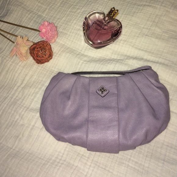 Simply Vera Vera Wang Handbags - Simply Vera Vera Wang wristlet