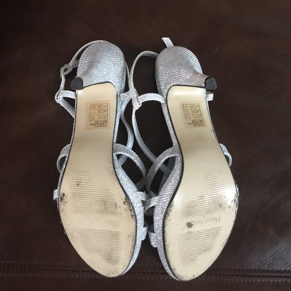 Silver shoes - Picture 4 of 4