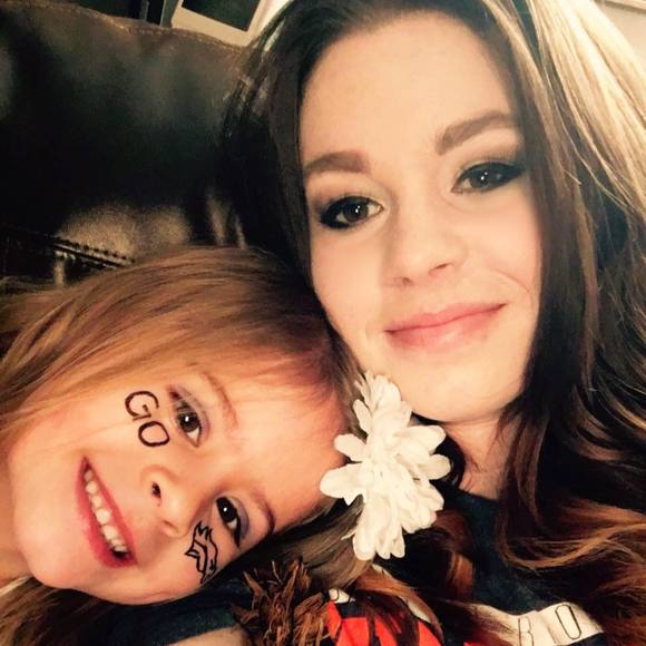 Meet your Posher, Lisa - Picture 1 of 1