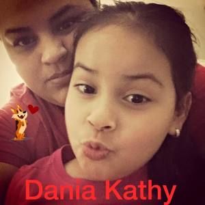 Meet your Posher, Dania