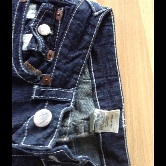 Authentic True Religion Jeans - Picture 3 of 4