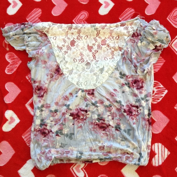 🍉FLORAL CROP LACE BACK TOP🍉 - Picture 4 of 4