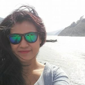 Meet your Posher, Maria c.