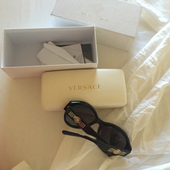 Versace Sunglasses - Picture 2 of 4