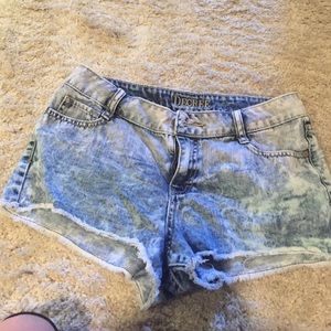 jean shorts!