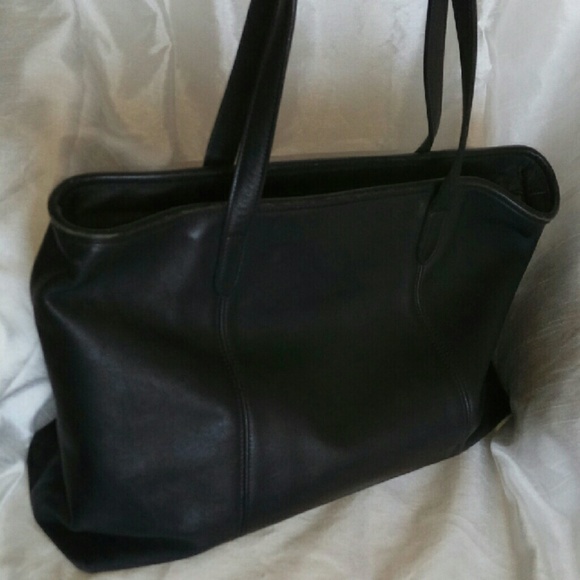 Sold!COACH E9P-9819 Vintage Leather Black Tote Bag