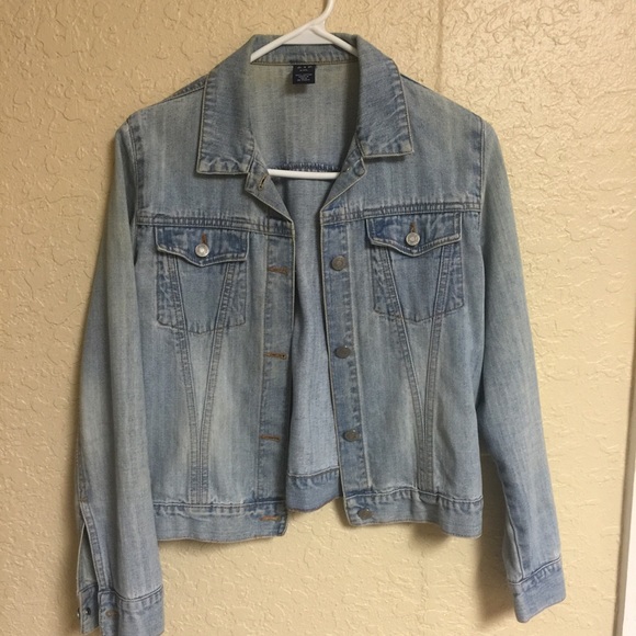 Jean jacket - Picture 1 of 1
