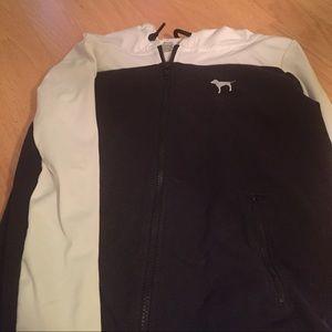 Sweatshirt/ t shirt bundle