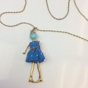 Scandal girl in blue dress necklace