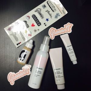 💯Brand new Glossier phase l set