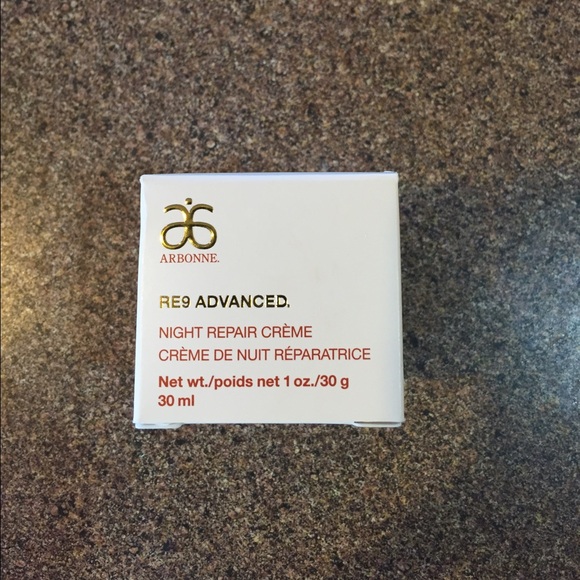 Arbonne RE9 Night Tepair Creme