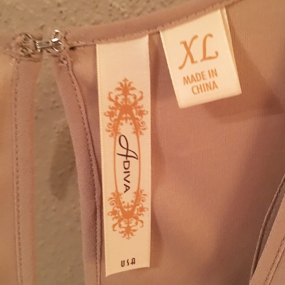 🎉REDUCED‼️🎉 - Beige Tank Top Blouse - Picture 4 of 4