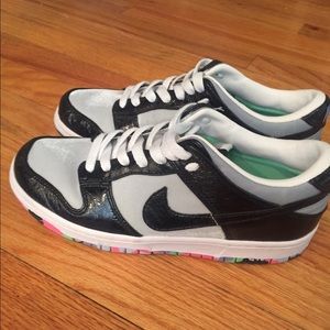 Low top NIKE sneakers