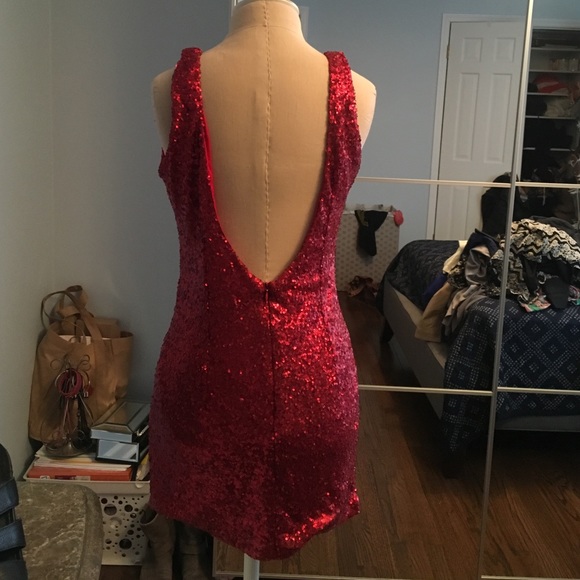 TOBI backless red sequin dress - Picture 2 of 2