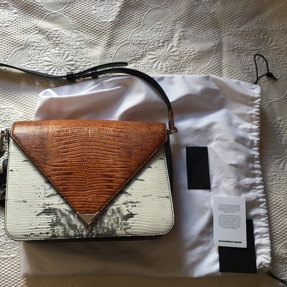 ❌SOLD❌🎉 HP 🎉 Alexander Wang Prisma snake effect - Picture 3 of 4