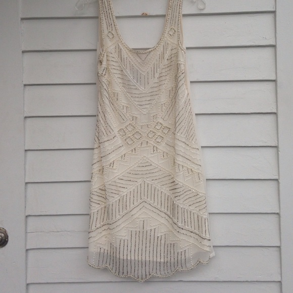 NWT Romeo and Juliet beautiful pearl beaded dress