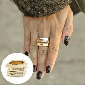 ⭐NEW! High Fashion Modern Stack Rings