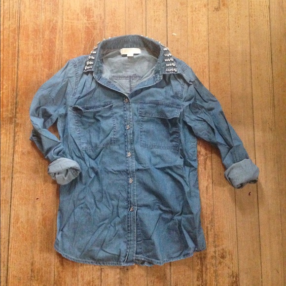 ✖️SOLD✖️Michael Kors Chambray Shirt