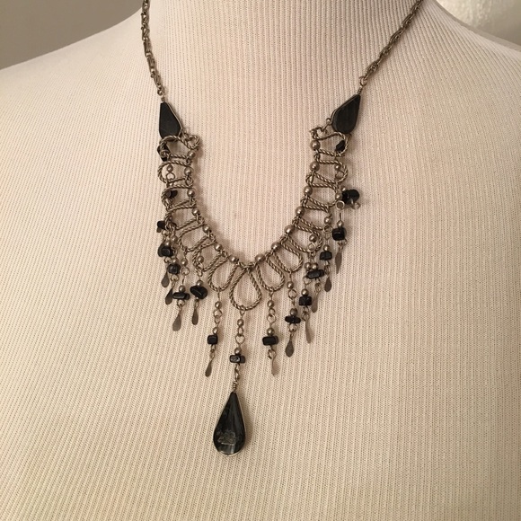 Necklace in great like new condition