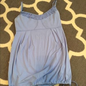 Lululemon Top Sz 6 excellent condition !