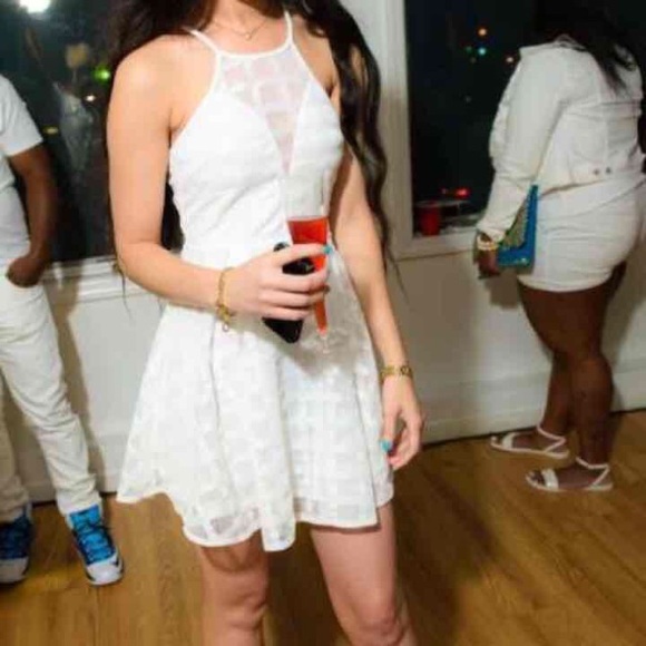 White Casual/Party Dress