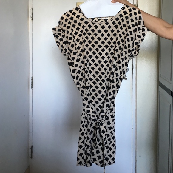 Tunic short sleeve dress