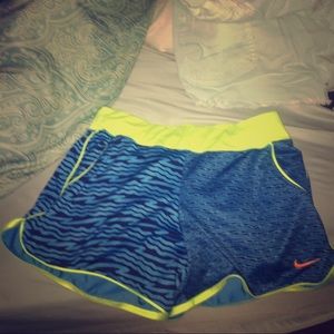 Nike loose spandex/shorts