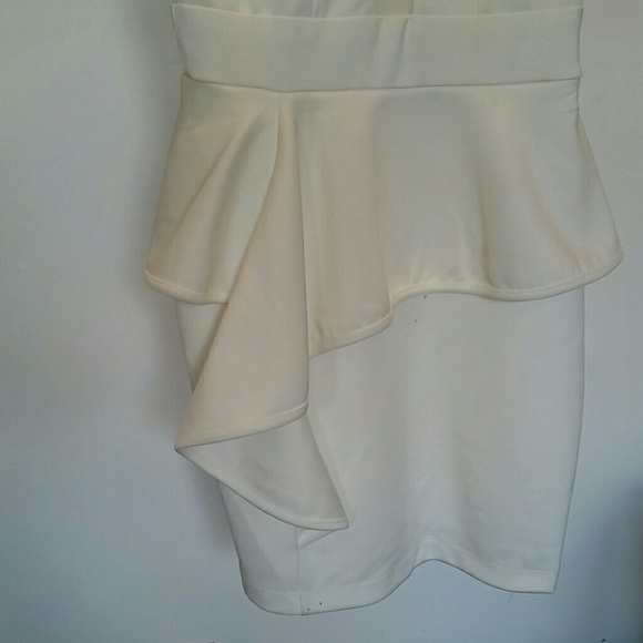 Dress - Picture 2 of 4